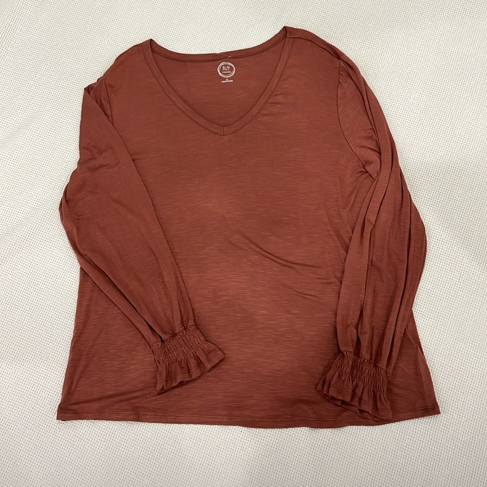XL smooth and silky lite weight blouse